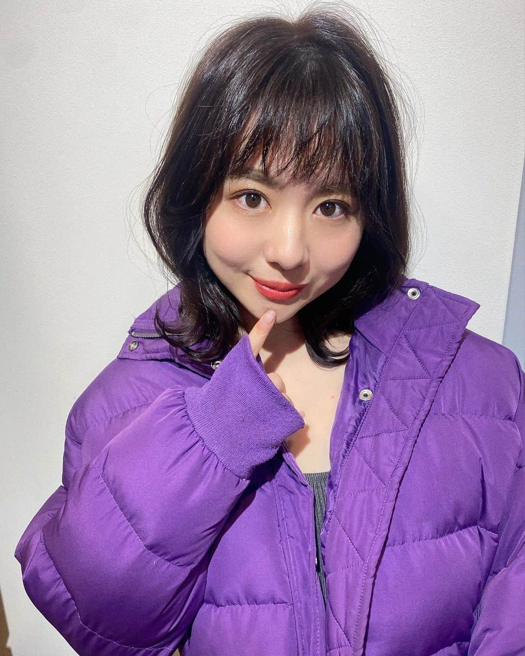 綾瀬りえさんのインスタグラム写真 - (綾瀬りえInstagram)「Image change💜 How does it look?🥺  Thank you for being cute！！！  イメチェン💜 どうかな？🥺  かわいくして頂きありがとうございました！！！ (@ioe.kai4444 )  #ヘアカット #ヘアカラー #美容サロン #髪の毛アレンジ #髪の毛 #ヘアスタイル #梅田 #大阪 #サロンモデル #haircolor #hair #beauty #haircolor #model #imagechange #かわいくなりたい」12月11日 20時30分 - ayase1013rie