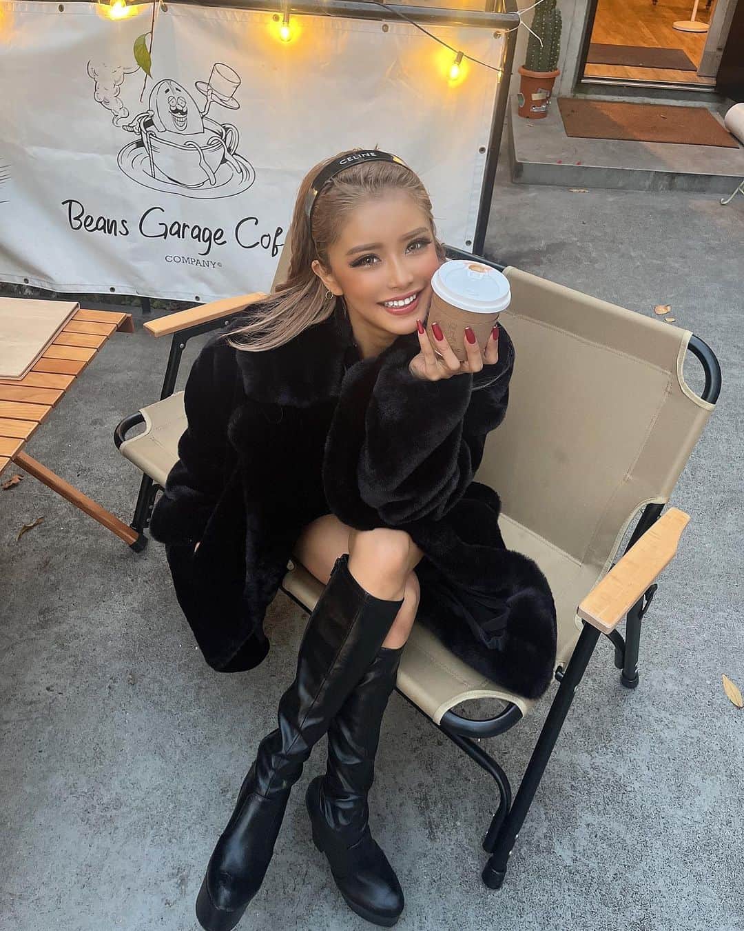のインスタグラム：「大好きなカフェ、ビンガレ☕️ おしゃれだし美味しいし完璧すぎるぅ🥪 あ、そいえば23歳らちゅと♡」