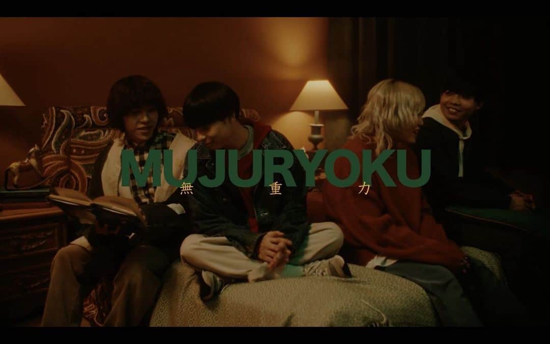 池田大のインスタグラム：「Mr.ふぉるて「無重力」MVを監督させていただきました。  4人の背中を押したいと思って作った作品です。 今日ライブでステージに立つ彼らをみてしみじみと、一緒に作品を作れたことを誇りに思いました。 これからの彼らを近くで見ていたいと思っています。  youtu.be/r02E78r_8u4  Director：Dai Ikeda Cinematographer：Kohta Kimura @kohta___kimura  Chief Camara Assistant：Ken Nakano Camera 2nd Assistant ：Shinichi Furuya Lighting Director：Kenta Sasaki Chief Lighting Assistant：Rin Kumekawa Lighting Assistant：Kanna Koide Production Designer：Hiroshi Akimoto Hair & Make up：Tatsuya Koga @koga_tatsuya_  Offline Editor：Shintaro Yoden(MAZRI Inc.) @widdy_denke  Colorist：Sota Ito @soota.ito  Production Manager：Yuhei Hashimoto(MAZRI Inc.) Production Assistant：Urara Shimizu Naoki Miyazawa Producer：Yuta Yamashita(MAZRI Inc.) @yamoshita  Production：MAZRI Inc.」
