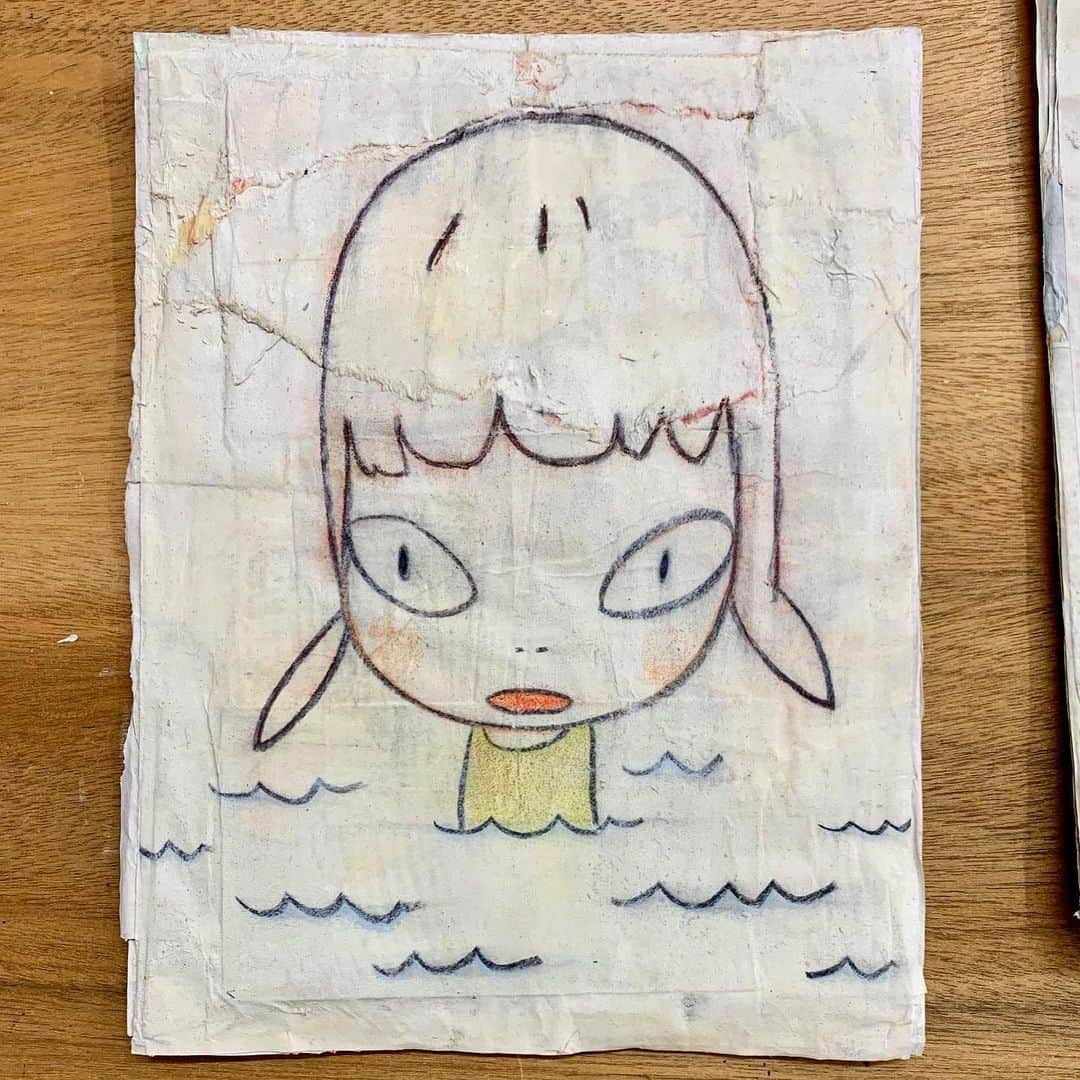 奈良美智のインスタグラム：「I tried to stacking the so so drawings and at last  putted an okay drawing on the top. I’m so satisfied somehow. and I will try to make more such works.   unreleased drawings are from 90’s until ‘22.」