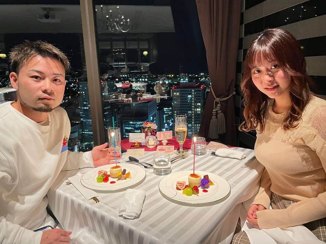 武田るいのインスタグラム：「久々に夫婦でdinner🍽✨ たった2時間ちょっとでも娘のことが気になりすぎて娘の話ばかりで食べ終わりすぐ帰宅っ☺️❤️ しゅんちゃんいつもありがとう🫶🏻 これからもよろしくお願いします❤︎ #dinner #family #👨‍👩‍👧 #良い夫婦の日」