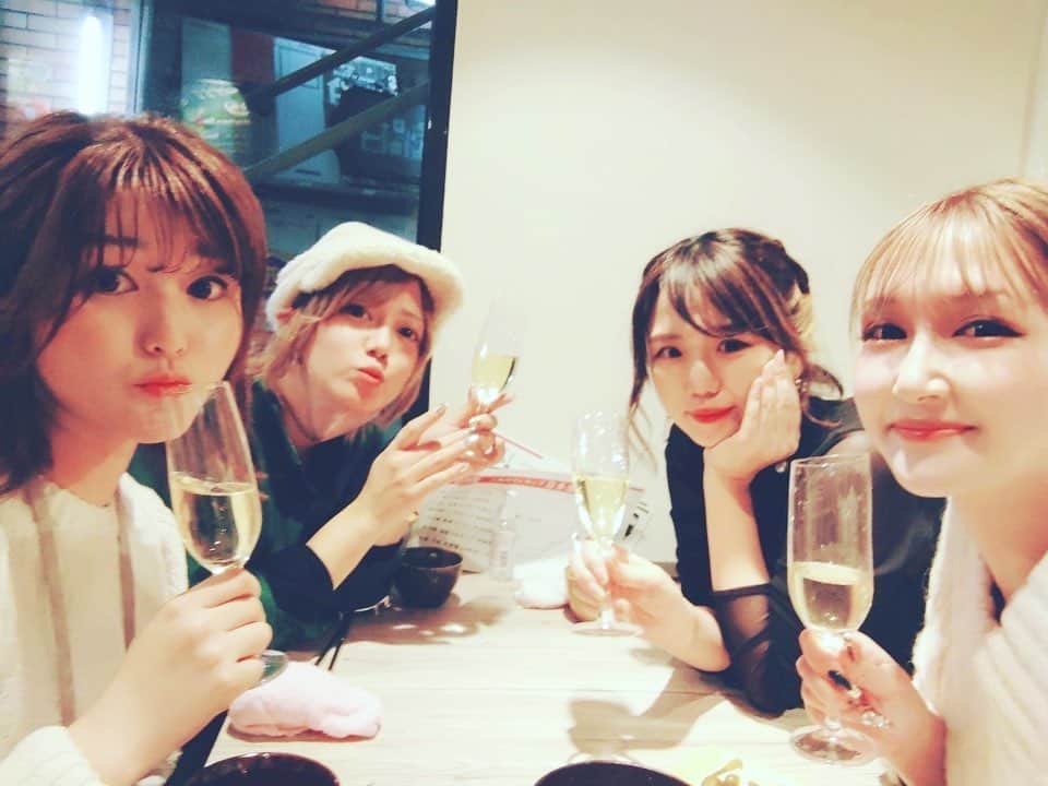 森本レオ子のインスタグラム：「女子会♥️  #とみゑ #女子会 #大久保 #百人町 #新宿」