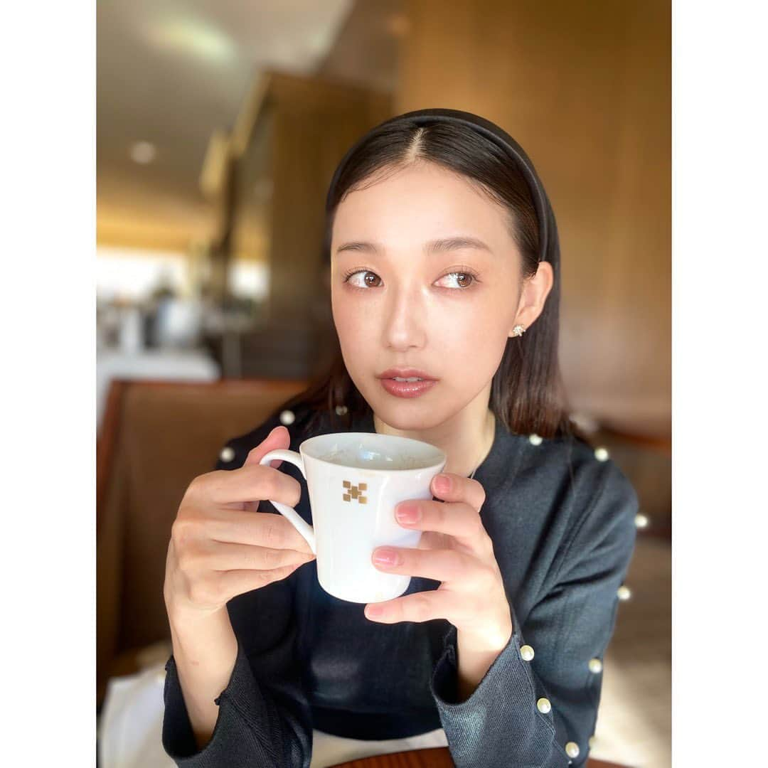 松井りなのインスタグラム：「☕️🤍🤎」