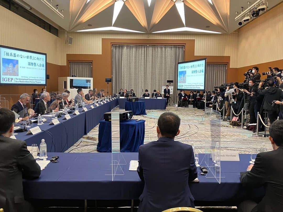 岸信夫さんのインスタグラム写真 - (岸信夫Instagram)「12/10 広島で開催された、核兵器のない世界に向けた国際賢人会議の第一回会合に、担当の首相補佐官として出席しました。」12月12日 14時52分 - kishi_nobuo