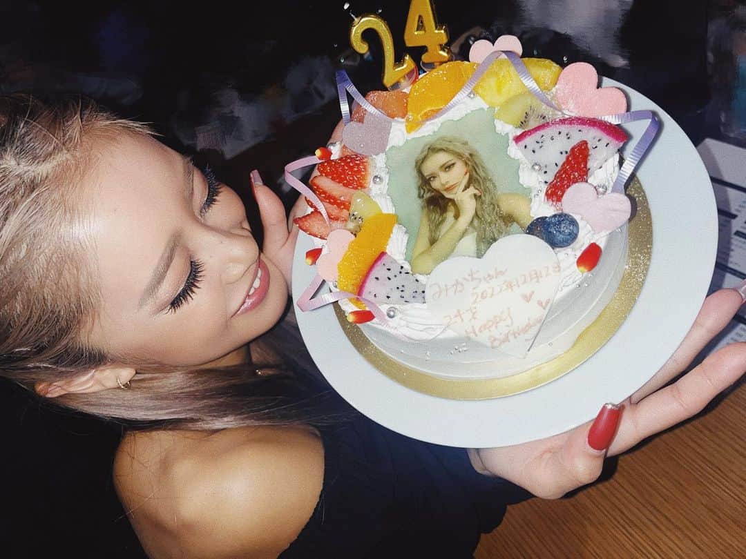 のインスタグラム：「24歳のかとみかもよろしくね！！」