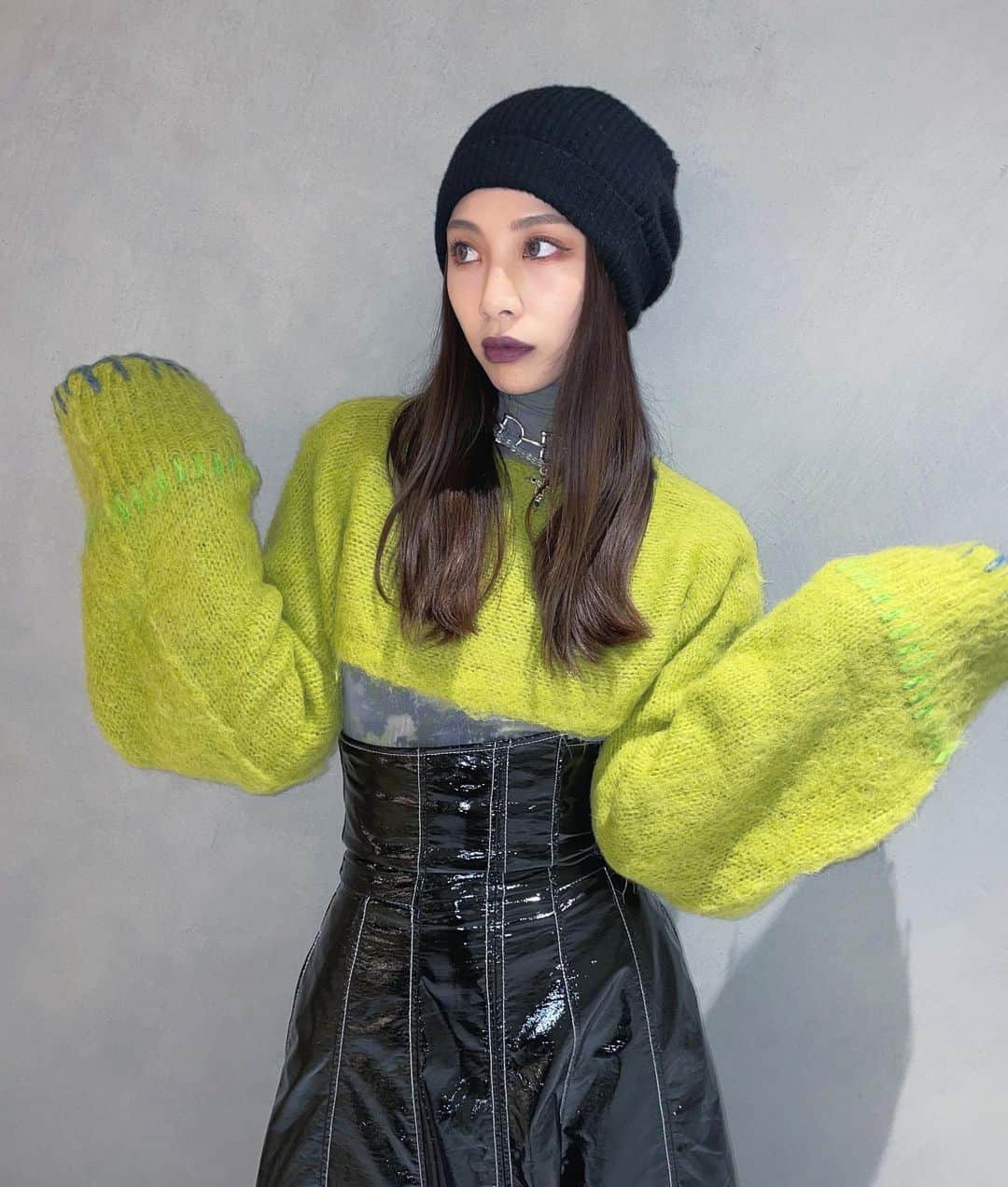 honoka のインスタグラム：「インスタライブありがとうございました ツアー先行受付明日までです🎫🎤 会えるの楽しみにしてまふ💗💗  今日のコーデは 全身 @eenie_official  みうさんの作る服全部好きぃー！！ @miu_kubota 💚💙  そんでもってマツパおさめも 行ってきましたっ🥹 今日もいっぱい話しきいてもらった🫠✨ まつ毛もぱちぱちです、、、🥺💗 @kanae__eyelash」