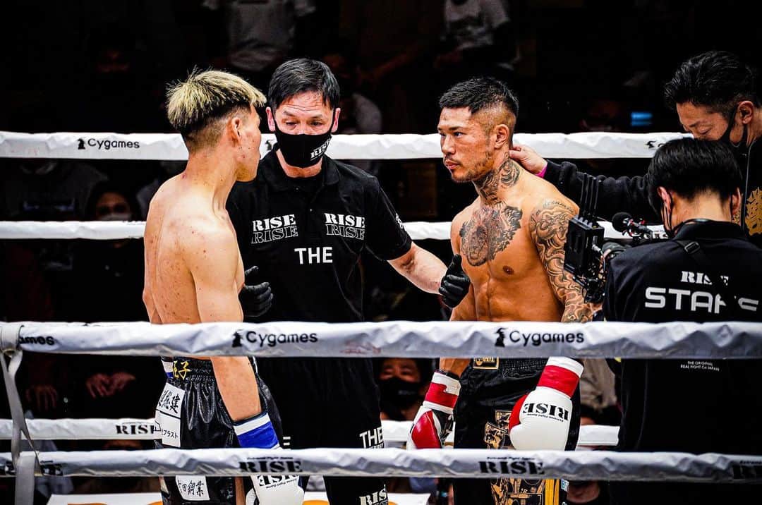 中村寛のインスタグラム：「マジで一番強かった  感覚を研ぎ澄ませられたのも 相手の殺気、生物的な強さを感じたからこそ。  伊藤澄哉選手のおかげでメインが成り立ったし、スリルを楽しめた！  俺のファンは伊藤選手の真っ向から打ち合う漢気も好きになったと思う。  心からありがとう🙇  #rise163#abema  #格闘技 #格闘家 #キックボクシング #ボクシング #トレーニング #人獣 #中村寛 #刺青  #kickboxing #boxing #thematch2022 #thematch#rise #rizin #deep  #training #workout #fitness #lifestyle #street #tattoo #portrait  #photography #instaphoto」