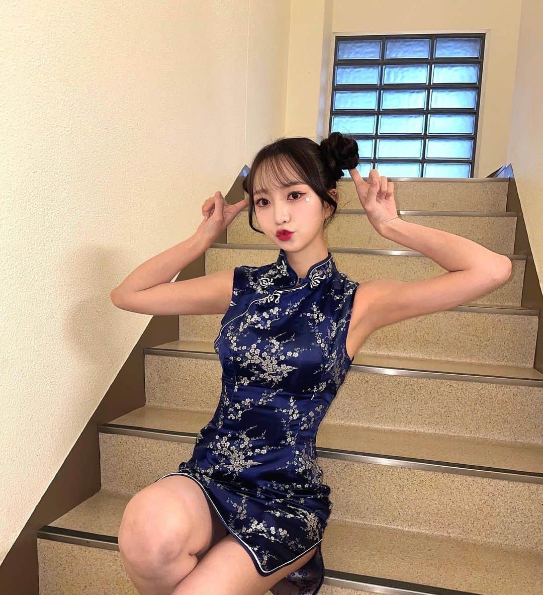 キム・ソヒのインスタグラム：「💙치파오💙만듀💙」