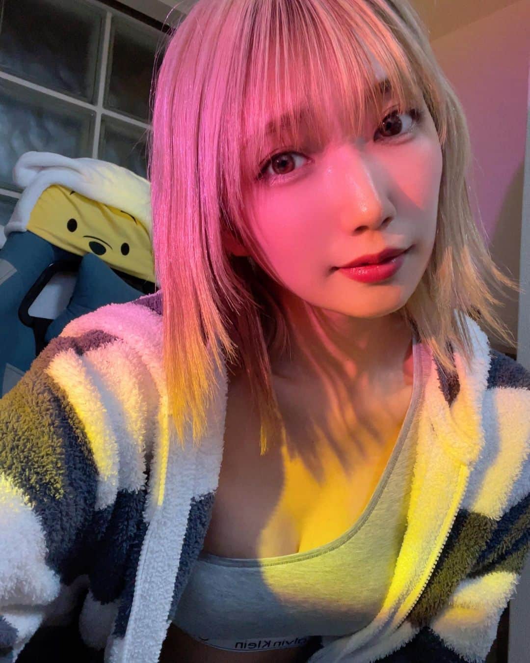 霜月めあのインスタグラム：「カルバンクラインみんなすきだよね？？？ . . . . #霜月めあ #めあめあ #model #sexy #selfie #animegirl #셀카 #셀스타그램 #패션스타그램 #데일리 #asiangirl #cosplay #좋아　#instalove #follow #like #tokyo #ootd #style #photo #sexybody #love #맞팔 #tagsforlikes  #Japanesegirl #photooftheday #igers #instadaily #グラビア #日系穿搭」