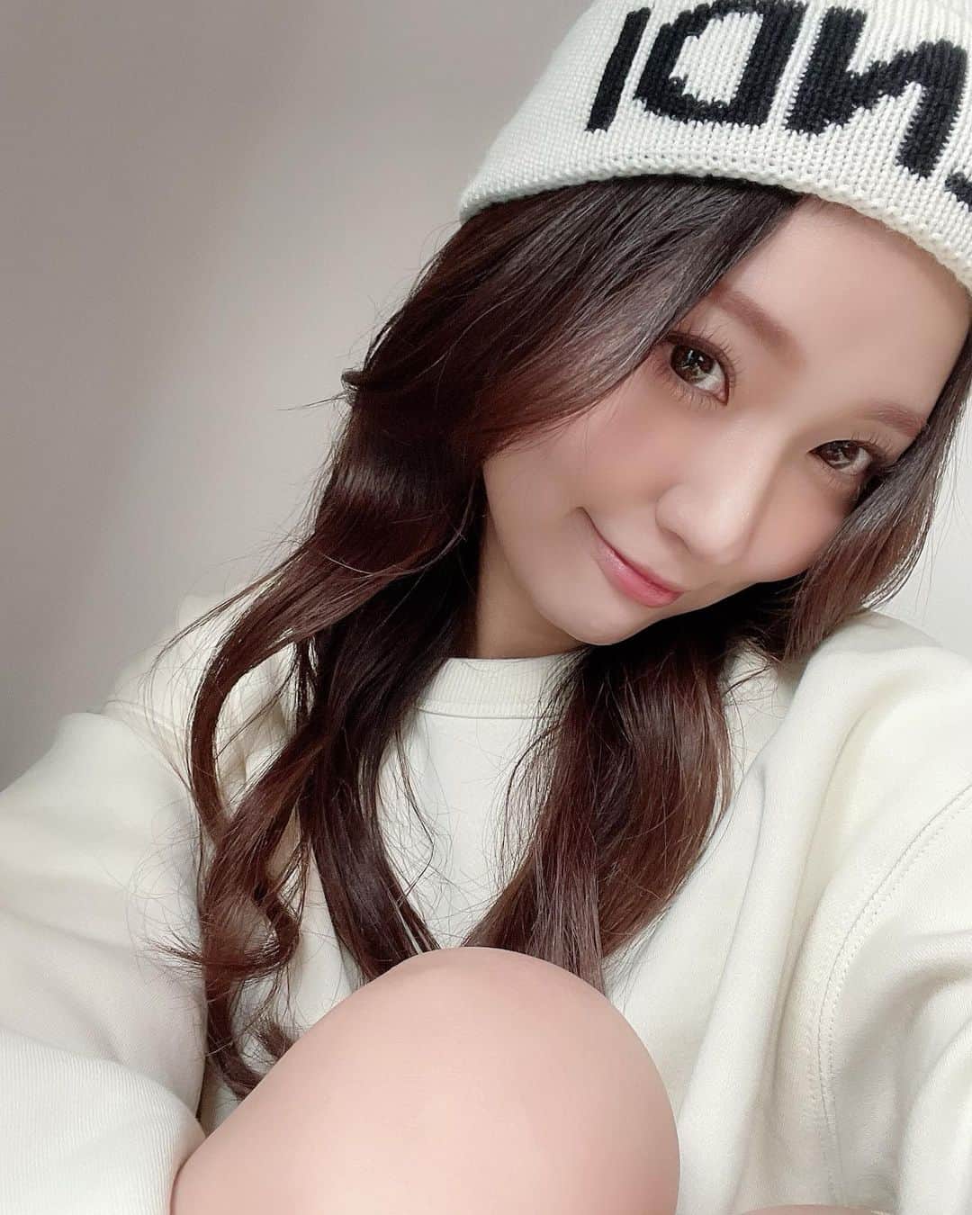 いっちゃん/嶋津 いつみのインスタグラム：「. . メンズライクなコーデ珍しいからか ストーリーで好評だった🤭💓 . . . 嬉しいから載せちゃう🥳✌🏻💕 . . . .  #いっちゃん #関西 #関西モデル  #関西フリーモデル #フリーモデル　 #ブライダルモデル #ウェディングモデル #着物モデル #フリーランスモデル #看護師 #ナース #nurse」