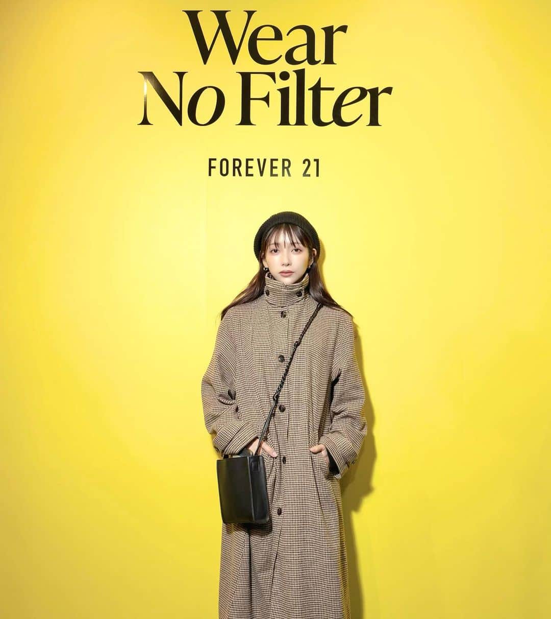 長谷川万射のインスタグラム：「forever21 の展示会へ✌︎  環境配慮型ブランドへと変身を遂げ日本に再上陸するみたい。 安くてかわいくてとっても かわいい空間でした☁️  #forever21」
