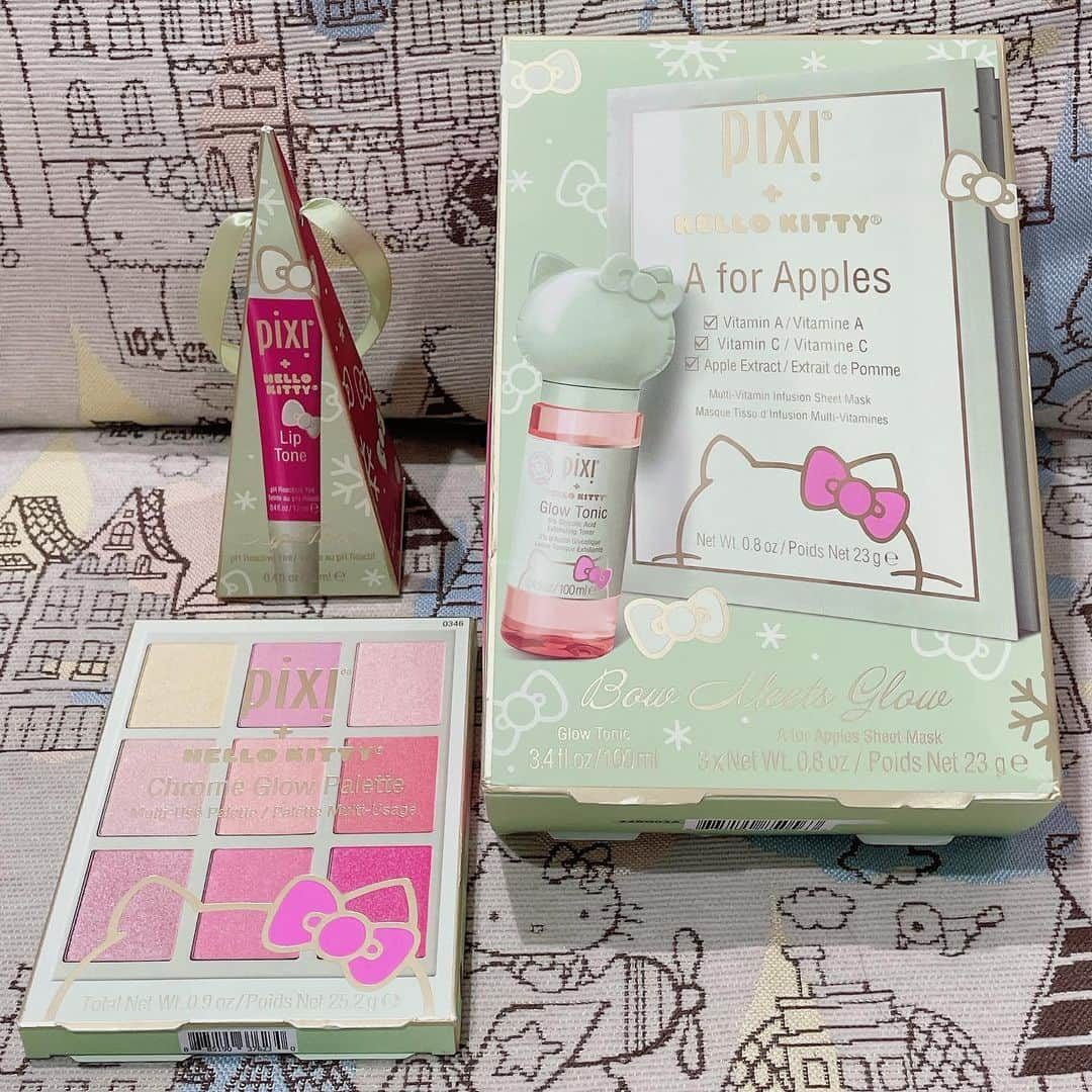 榊原あやのインスタグラム：「#Pixibeauty x #HelloKitty  #ハローキティ #サンリオ #キティラー #キティ活 #ピューロアンバサダー #ハロスイアンバサダー #Sanrio #HelloKittyLover」