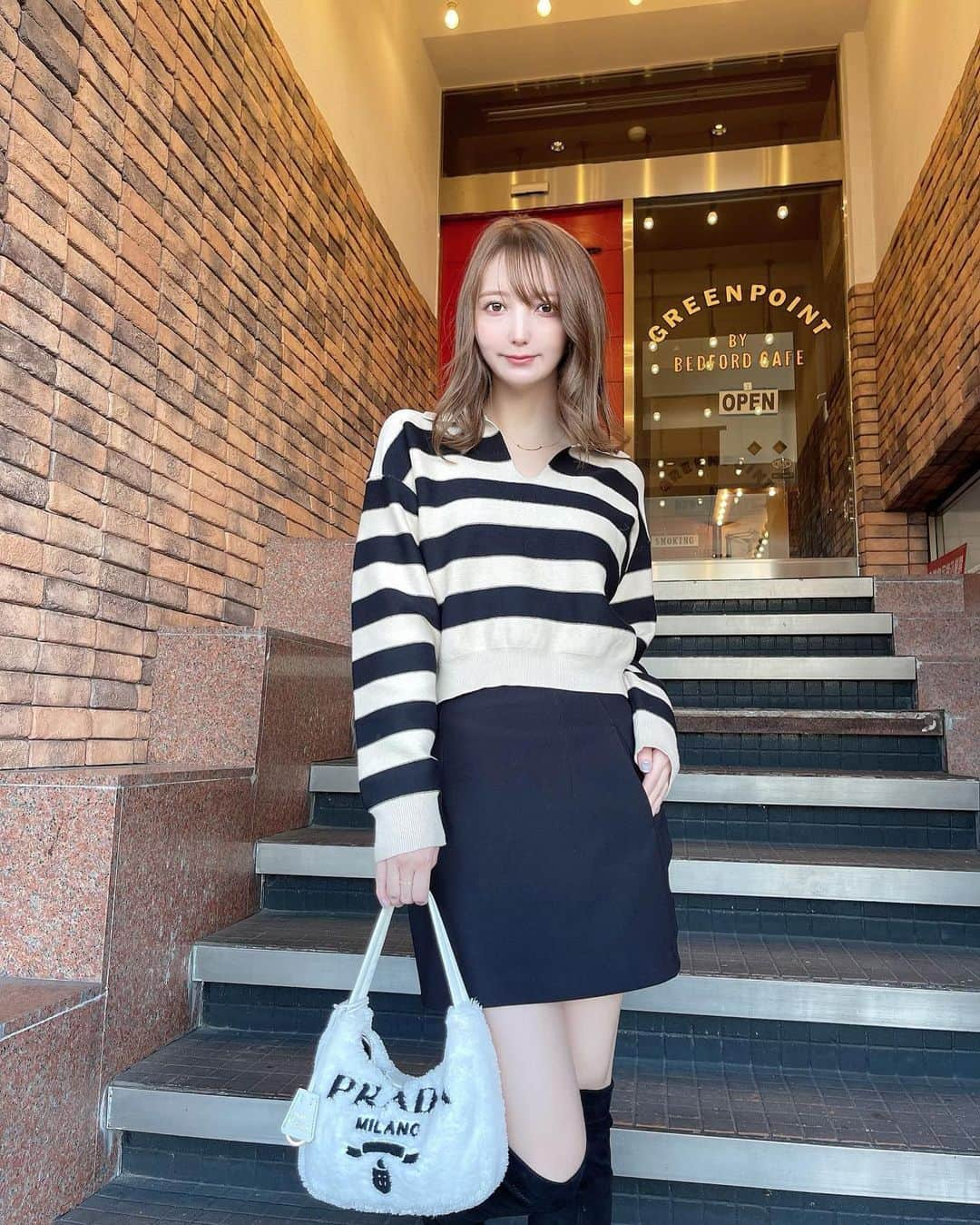 堀みづきのインスタグラム：「最近のコーディネート😗🫶💕 @shein_japan   ボーダーニットも 腕のところカッティングされてるニットも 生地しっかりしてて大当たりだった💯  デニムは履き心地良くてたくさん気回してる😮‍💨  クーポンコード：SGFmizuki01🏷️ 入れるとお安く購入できるよ🤞 是非使ってね💖💖  着用IDはこちら👇 ・ボーダーニット 11609296 ・ツートーンニット 11045650 ・デニム 4454471  スペシャルなファッションを特別価格でゲット🙌  #SHEINgoodfinds #SHEIN1212sale #SHEINforall #ad  #coordinate #shein購入品 #吹割の滝」