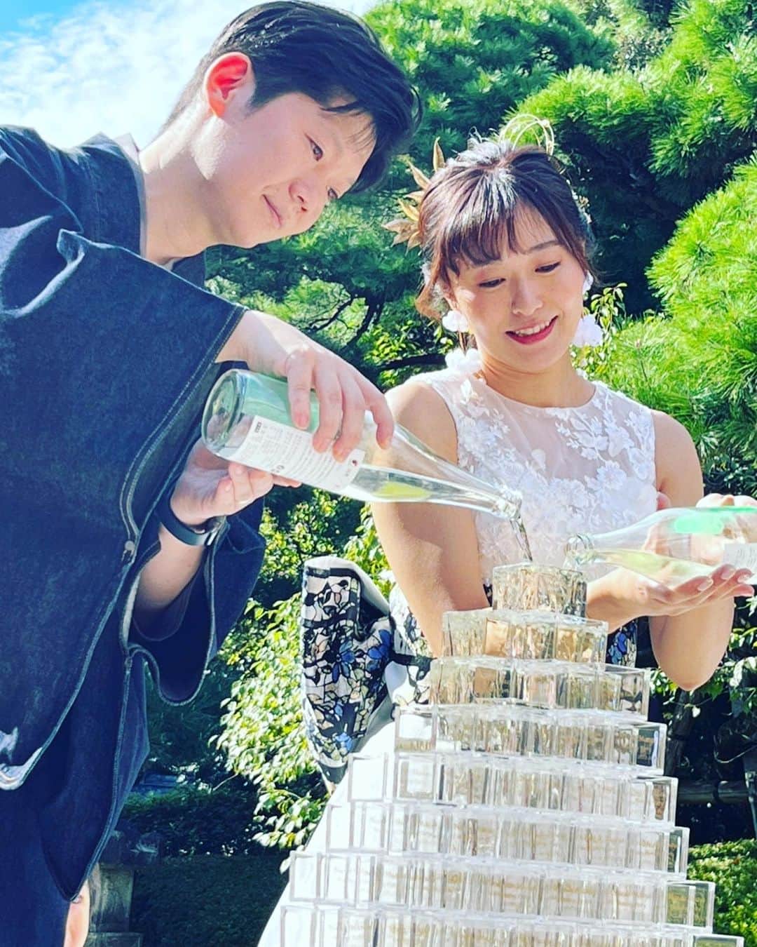 naoのインスタグラム：「無事誕生日を迎えることができました。  沢山メッセージありがとうございます😌 今年もあっという間。 公私共に変化の年でした。 2年越しのウエディングパーティーも開催できてホッとしております。 来年はコロナで中々会えなかった方々とリアルにお会いしたいと思ってます。 そして、早いものでデビュー20年です。 0歳児が立派な成人になると思うと感慨深いものです。 引き続きお付き合いのほどよろしくお願いいたします🤲」