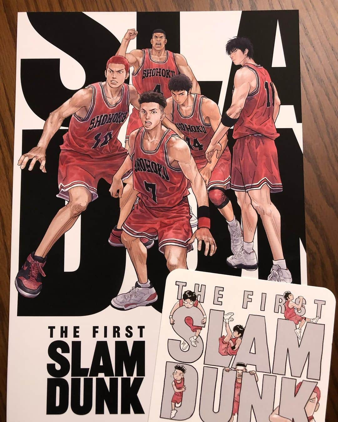 岩永洋昭のインスタグラム：「我が青春の……🏀  そりゃ観ますよね🎬🎥  懐古、感動、そして驚き。  何十年ぶりに映画のパンフレット……、  買うよね〜。  控えめに言って、  サイコーでした。  #slamdunk」