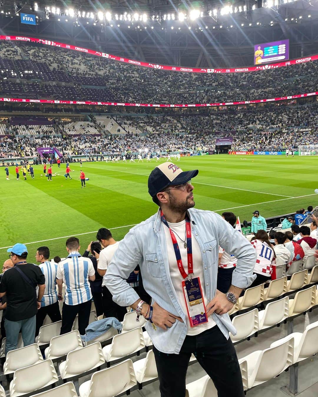 Sezgin YILMAZのインスタグラム：「hazırsanız, başlıyoruz.. 👹 @kingofcheers」