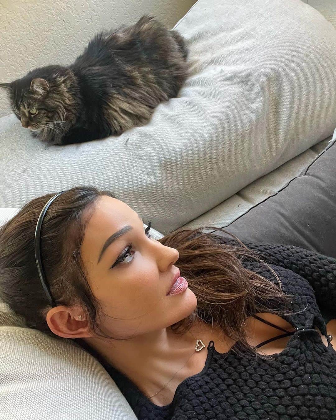 Kristina Bashamのインスタグラム：「🐈‍⬛」