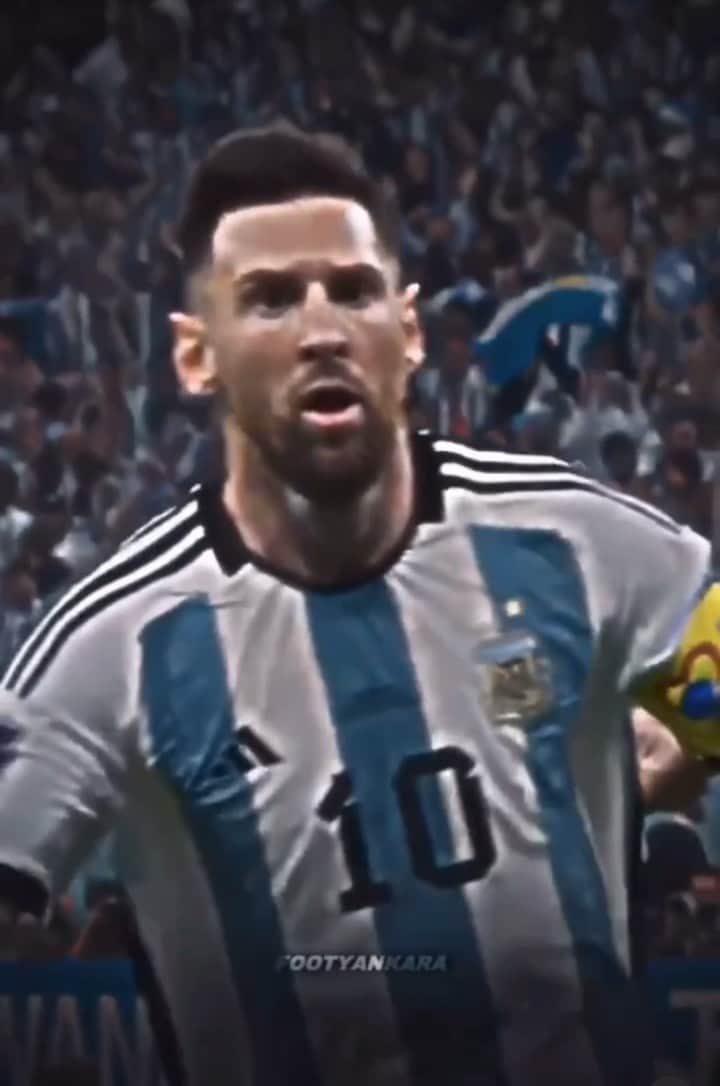 ロバート・アーンショウのインスタグラム：「The Earth is 4.5 billion years old and we're lucky enough to be alive to watch Lionel Messi play football.  It doesn’t even matter what happens in  the final, We’ve seen enough   The G.O.A.T discussion is over  🐐 #messi」