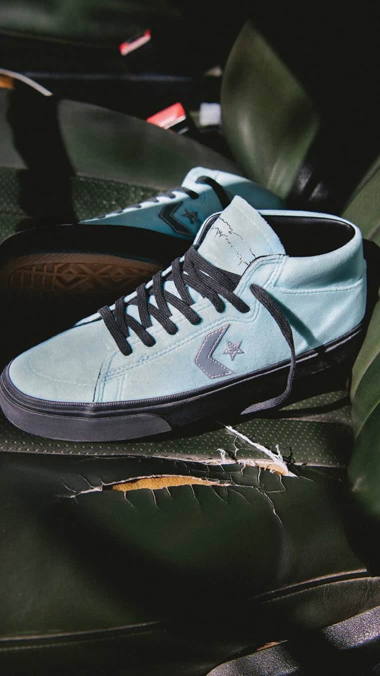 ルーイ・ロペスのインスタグラム：「😇 Available Now 😇 @fuckingawesome x @converse_cons 📹〰️ @anttravis」
