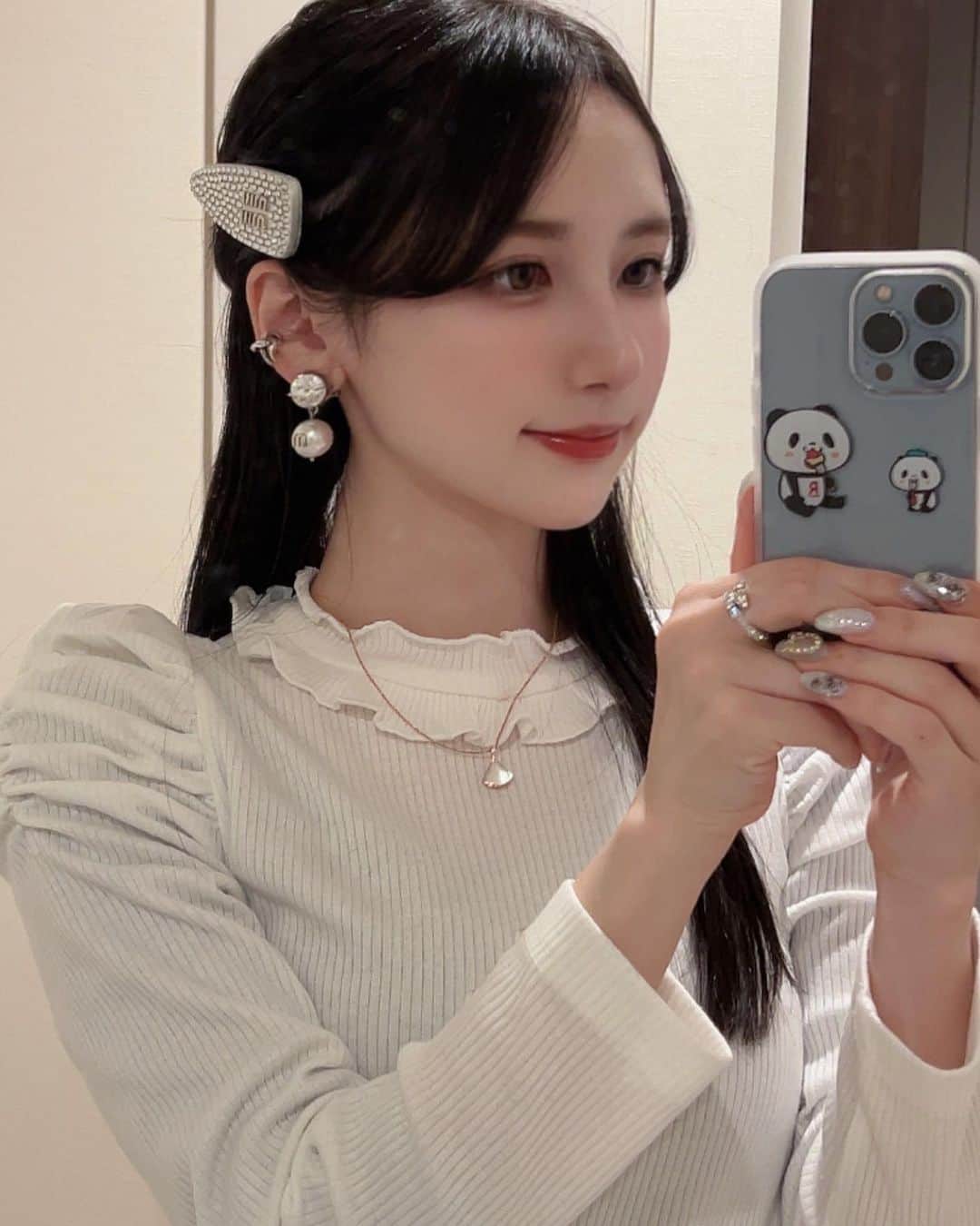 てーらのインスタグラム：「楽天モバイルを契約しました♡ 難しいプランだと契約不安なんだけど、ワンプランのわかりやすさ！ データ使い放題で最大2,980円（税込3,278円）と良心的！ 安心して契約できた😭💕💕 ※公平なサービス提供のため通信速度制限する場合あり。エリア外最大1Mbps。通話料等別 無制限は楽天回線エリアのみ  これから使っていくので、色々正直に感想書いていくね！！ #楽天モバイル  #PR」
