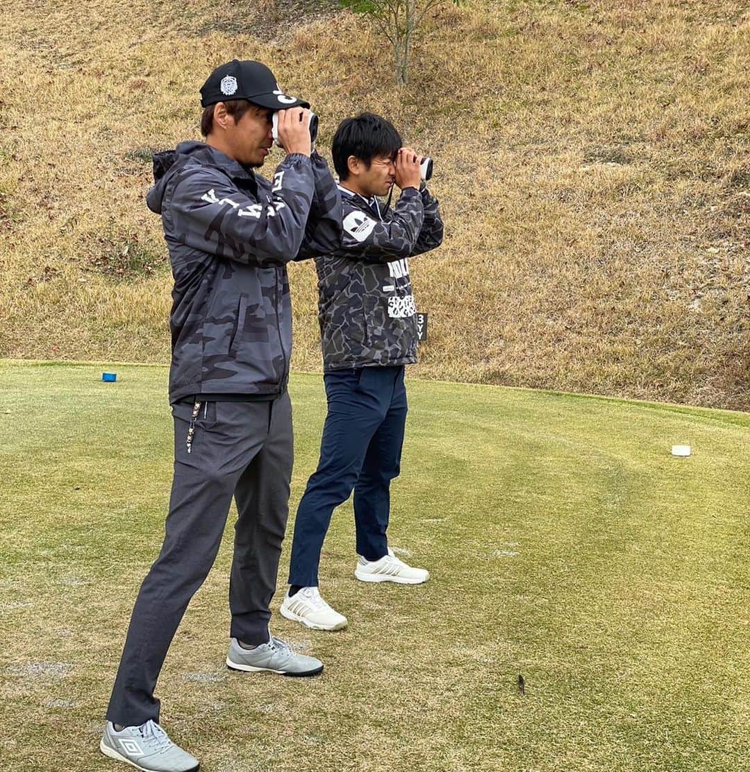 横谷繁さんのインスタグラム写真 - (横谷繁Instagram)「もうすぐ70台の後輩が今年最後に会いに来てくれました！ メッセージまで書いてくれて、書いてくれてる時どーゆー気持ちやったんかな？笑 用意してくれてありがとう！ 来年の飛躍を祈ってる！  #茂木駿佑 #ありがとう #in out」12月14日 17時45分 - yokotani_shigeru