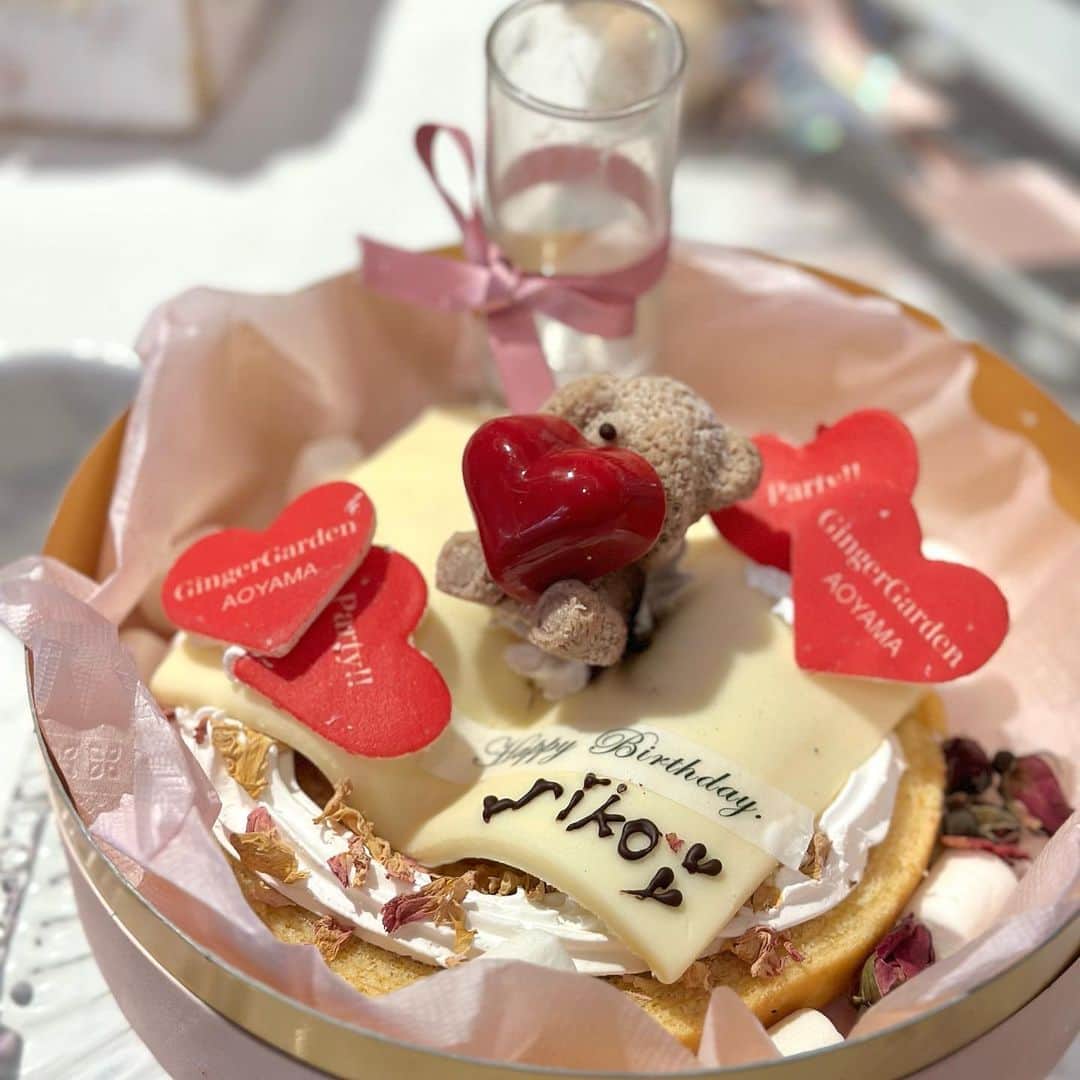 大脇有紗さんのインスタグラム写真 - (大脇有紗Instagram)「. #アフタヌーンティー  #afternoontea  #青山カフェ #表参道カフェ #原宿カフェ #カフェ巡り #カフェ好きな人と繋がりたい  #gingergardenaoyama  #誕生日プレート #誕生日  #バースデープレート  #誕生日ランチ #誕生日ディナー」12月14日 19時53分 - aritan00401