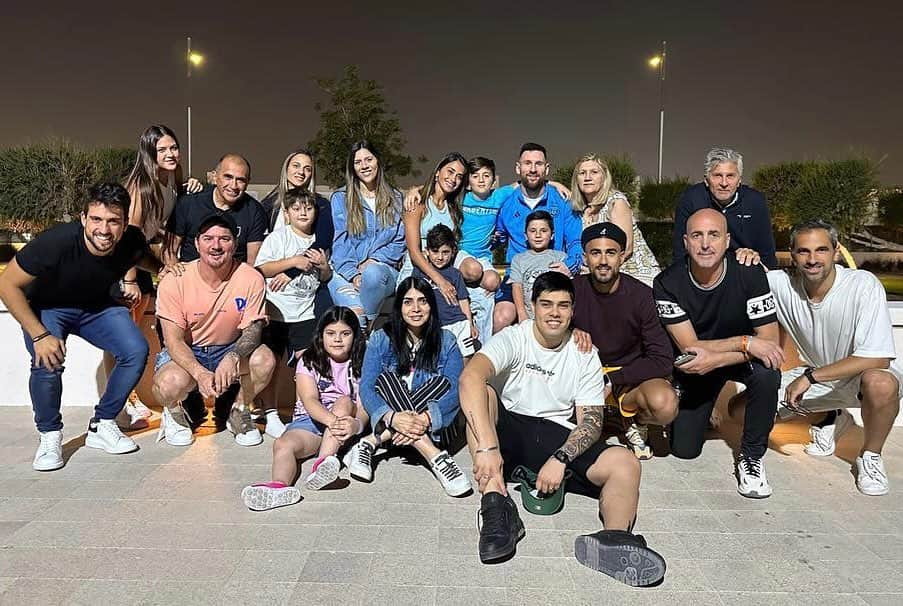 リオネル・メッシさんのインスタグラム写真 - (リオネル・メッシInstagram)「FAMILIA ♥️」12月15日 2時09分 - leomessi