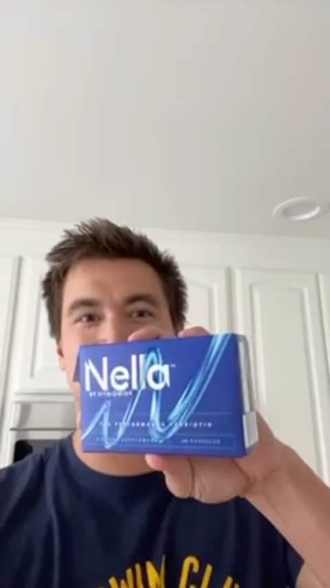 ネイサン・エイドリアンのインスタグラム：「Looking for something to help with digestion, sleep or energy?  Check out Nella!!! FitBiomics has spent years researching the microbiome of elite phenotypes and applying the science to create @nellaprobiotics, a daily probiotic that I use!! It is the result of ground breaking science and research.  Go to the link in my bio to subscribe and save, and use code GutHealth20 to get 20% OFF.    #probiotics #health #guthealth #microbiome #wellness  #Nella #FitBiomics #phenotypes #ad #nellapartner」