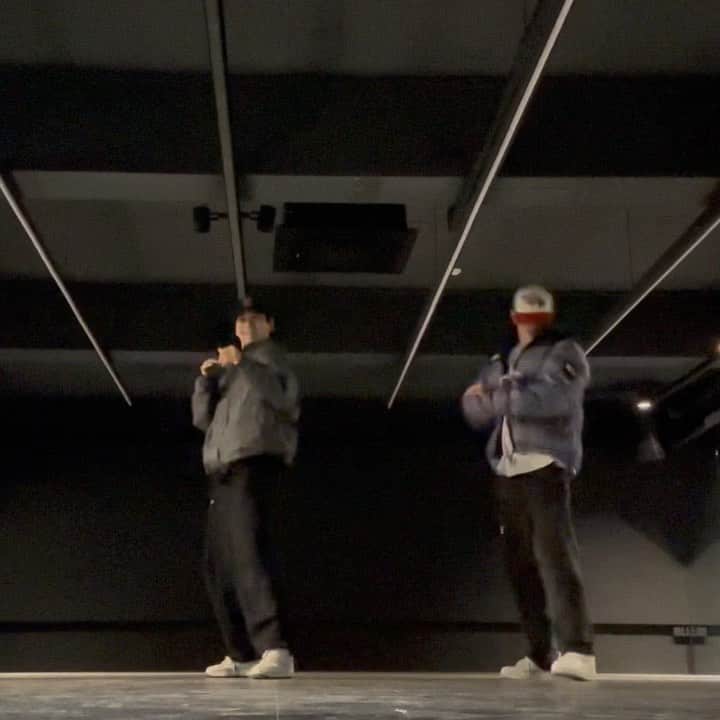 Kasperのインスタグラム：「Quick session✨❄️ @audreynuna  Choreo @kasper0524 x @rootspace_  ,,💗」