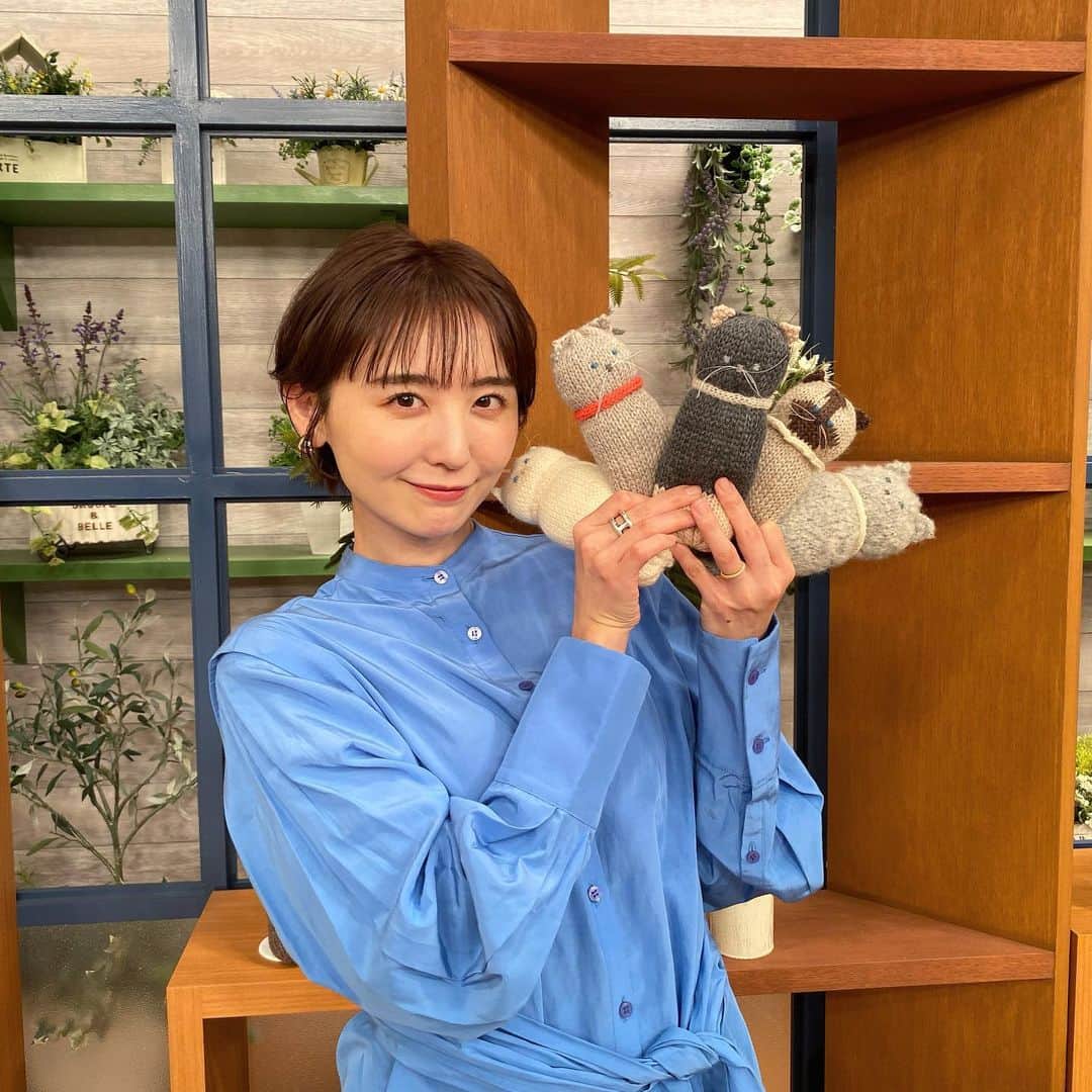 おのののかのインスタグラム：「🧶 本日21:30〜NHK Eテレ【すてきにハンドメイド】 かわいい猫の編みぐるみを作りました🐈‍⬛❤️  ふわっふわの猫ちゃん、 娘もとても気に入ってずっと握っています🤣💗  初心者でも作りやすいので ぜひみなさんも作ってみてください✨ もちろん動画なので とっても分かりやすいですよ〜！ #すてきにハンドメイド」