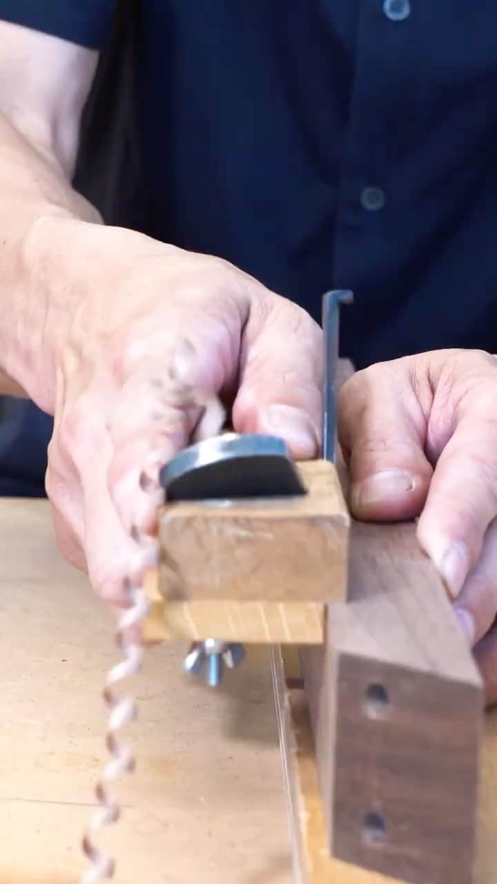 SUIZAN JAPANのインスタグラム：「4 joints - First-class Furniture Manufacturing Technician Assigned Work.  Watch the rest on YouTube! (You can also visit our Youtube from the linktree in bio)」