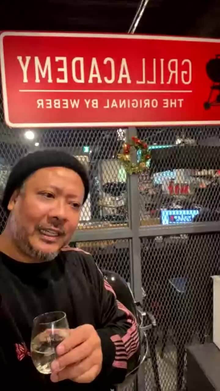 上江洌清作のインスタグラム：「Weber BBQ忘年会🔥🍖」
