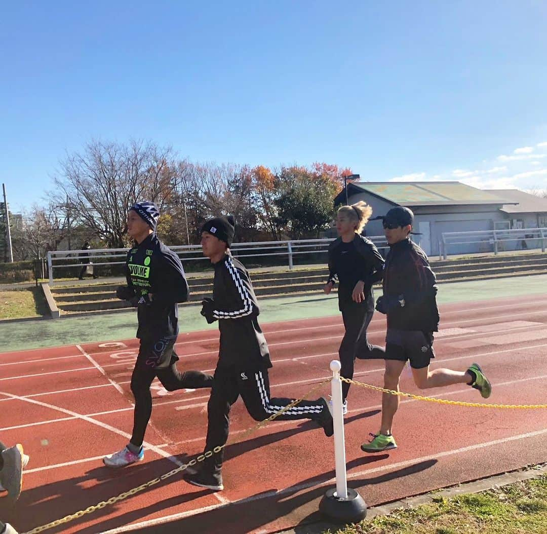 堀米勇輝のインスタグラム：「来季にむけて🏃‍♂️🏃‍♂️🏃‍♂️  #サガン鳥栖 @masaya_bbb  @_junnishi   #yasuda @yasuda_football   #MTR Method Lab™️ @kintsuzuike」