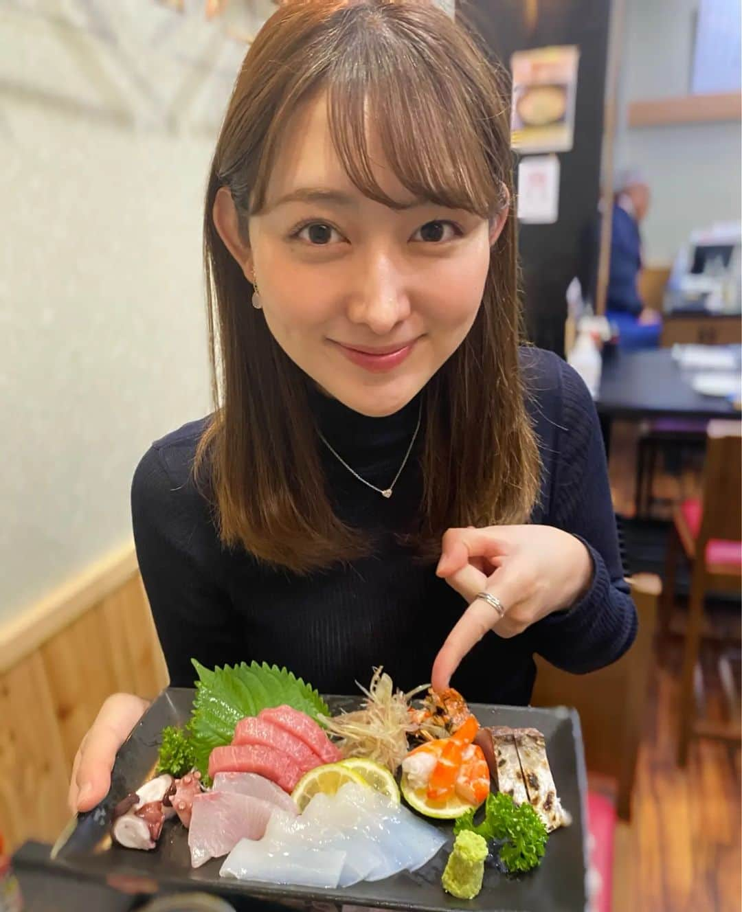 女子アナ好きみっきーさんのインスタグラム写真 - (女子アナ好きみっきーInstagram)「テレ朝 森山みなみちゃん❤️ お刺身もりみな😋かわええ👼💛 #森山みなみ #もりみな #森山みなみアナ #テレ朝 #アナウンサー #かわいい #美女 #美脚 #ナイスバディ #熊本美女 #MinamiMoriyama #tvasahi #announcer」12月15日 18時31分 - mikiya_m39