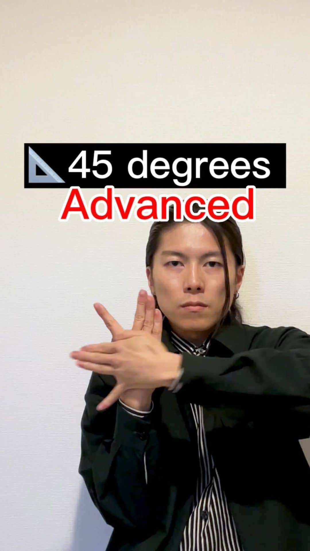 RYOGA -XTRAP-のインスタグラム：「📐45 degrees-Advanced  Tutting Tutorial - @tut_torial_   #tuttorial #tuttingtutorials #tuttingdance #tuttingchallenge #tutting #dancevideos #tuttingconcepts #geometry#sacredgeometry #shape #fingertutting #fingertut #タット #タットダンス #フィンガータット」