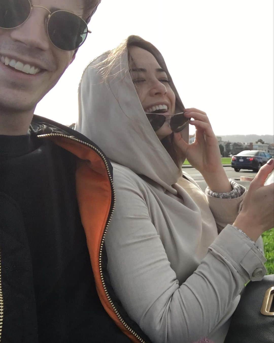 グラント・ガスティンのインスタグラム：「7 years together. 4 years of marriage today. I love you. I’m thankful for you. I can’t believe the little human we created together and get to have in our lives. It hasn’t been and won’t always be perfect, but you are my person and I’m happy we get to continue to grow together as individuals and be there to support each other until we’re old and wrinkly. Thank you for supporting me and all the sacrifices you’ve made these first 7 years of our relationship during the Flash era. I’m excited to see what this next chapter has in store for our family. ❤️」