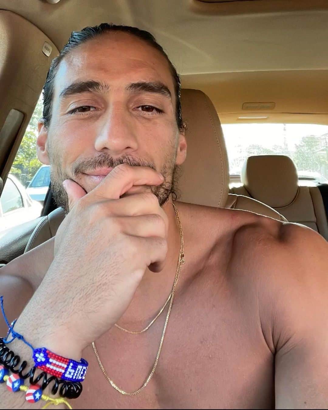 マルティン・カセレスのインスタグラム：「Bellaqueando voy de PR 🇵🇷 a Uruguay 🇺🇾🎵」