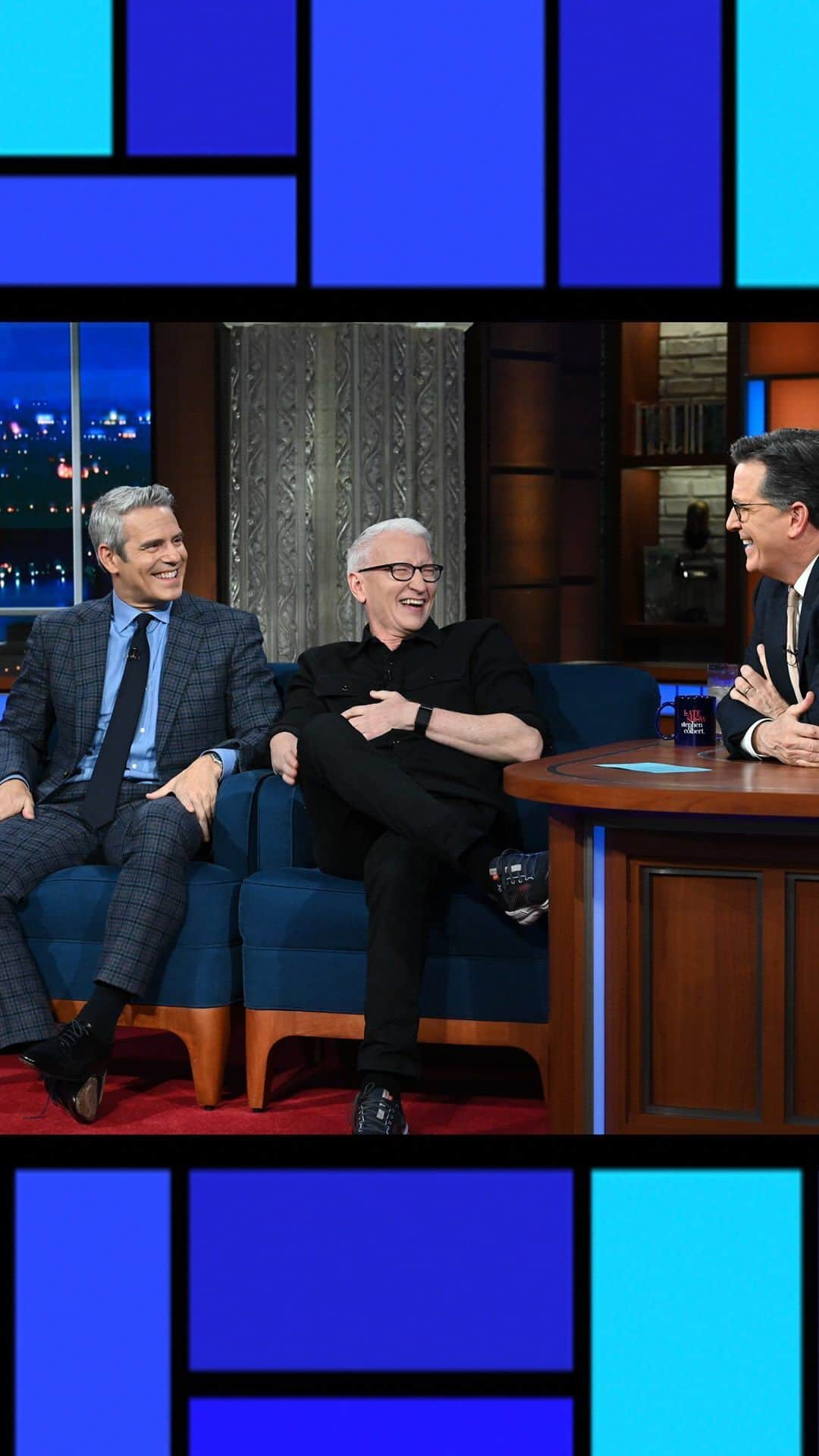 アンダーソン・クーパーのインスタグラム：「When you have a laugh attack with your bestie. 😂 😂 😂  Tag the @bravoandy to your @andersoncooper #Colbert 😂」