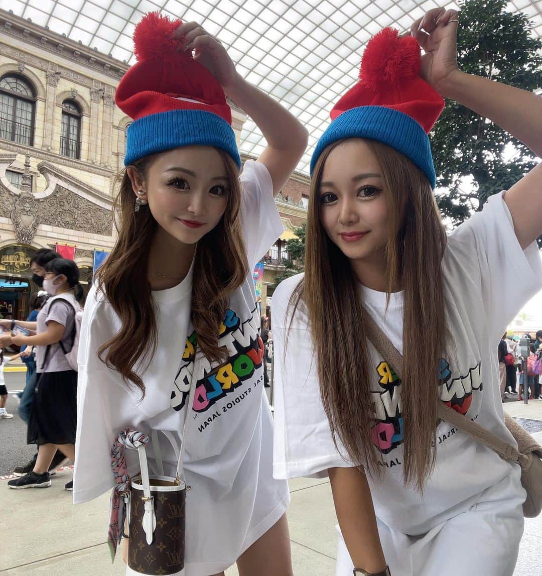 あゆぽよのインスタグラム：「👯‍♀️  妹です左  #みたらぐい」