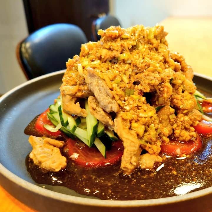 シェフ大西のインスタグラム：「本日と明日(12/16(金)~17(土))は都合により休業といたします。 12/20(火)より営業再開いたしますので、改めてよろしくお願いいたします。」