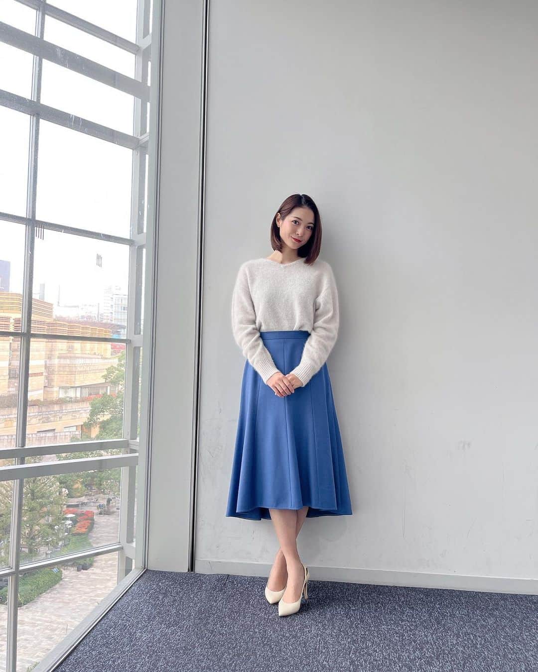 住田紗里のインスタグラム：「昨日のグッド！モーニングの衣装です✨ 明日は週刊ニュースリーダーです！  トップス・スカート UNTITLED (@untitled_official.jp)  #グッドモーニング#衣装#untitled#テレビ朝日#テレ朝#テレビ朝日アナウンサー#アナウンサー#住田紗里」