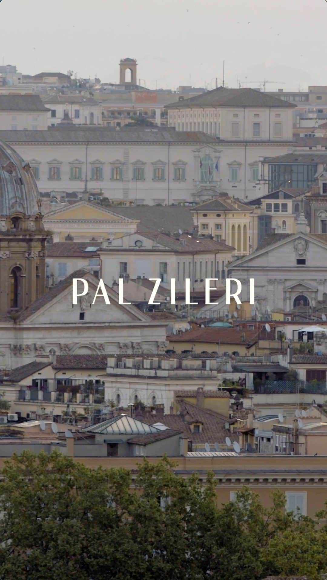 パルジレリのインスタグラム：「Performance with functional design for an urban and casual style. Discover the FW22 Collection on palzileri.com  #PalZileri #PalZileriFW22 #EffortlessAttitude」