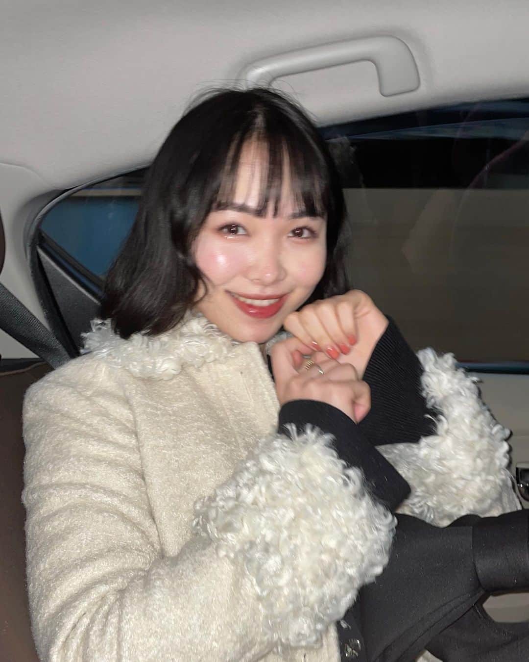 大友樹乃のインスタグラム：「もこもこの季節♡♡ コートがトイプードルみたいでしょ🐩💞」