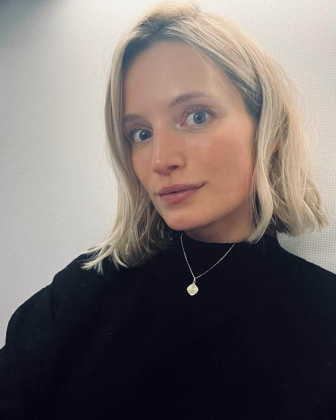 モード・ウェルゼンのインスタグラム：「36 hours in London 🏴󠁧󠁢󠁥󠁮󠁧󠁿❤️」
