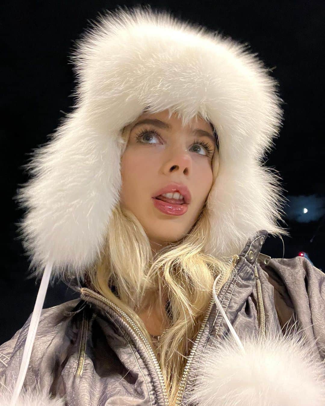 ジョナ・クフタのインスタグラム：「brrrrrrrr」