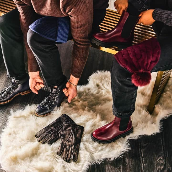 ブルーノマリのインスタグラム：「Winter Wonderland Gift Guide ❄️   Get cozy and comfortable with our endlessly versatile boots and cold weather accessories.   #brunomagli #winterboots #leatherboots」