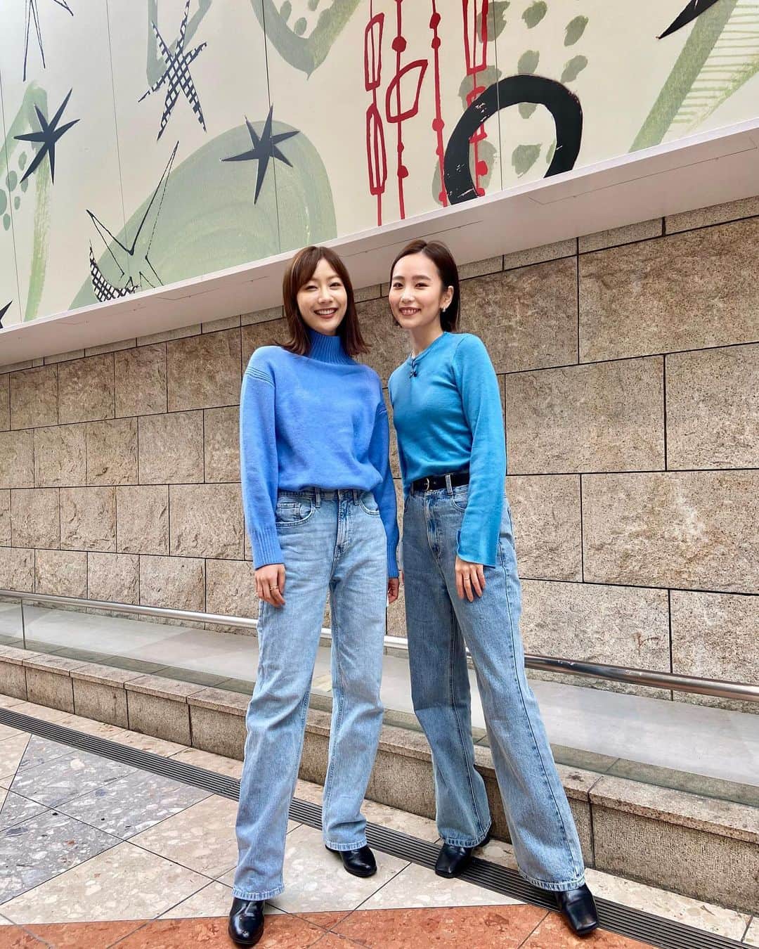 のインスタグラム：「今日はブラキタ生放送！！2022年ラストです！！  今回もりなさんとファッション対決してきました❤️‍🔥❤️‍🔥 私服は丸かぶりだったけど、ガラッと雰囲気が変わるコーデ対決でした！！今回も勝ちますように🥹🙏  かのんちゃんと産直クッキングも🍳 豪華な食材で贅沢に調理しました！！  11:59から今日は2時間生放送です！！  #ブラキタ」