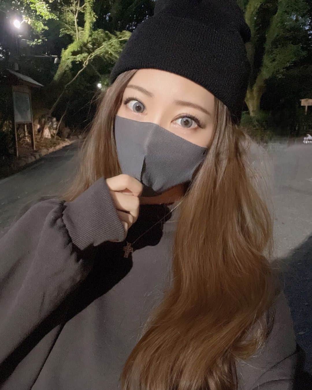 一条あやなのインスタグラム：「. いつもと何が違うでしょう❤️  正解はカラコンの色！  たまにはグレーカラコン🥰 . #錦 #錦3 #名古屋 #栄 #金山 #岐阜 #柳ヶ瀬 #すすきの #歌舞伎 #六本木 #北新地 #一条あやな #follow #followme #likesforlike」