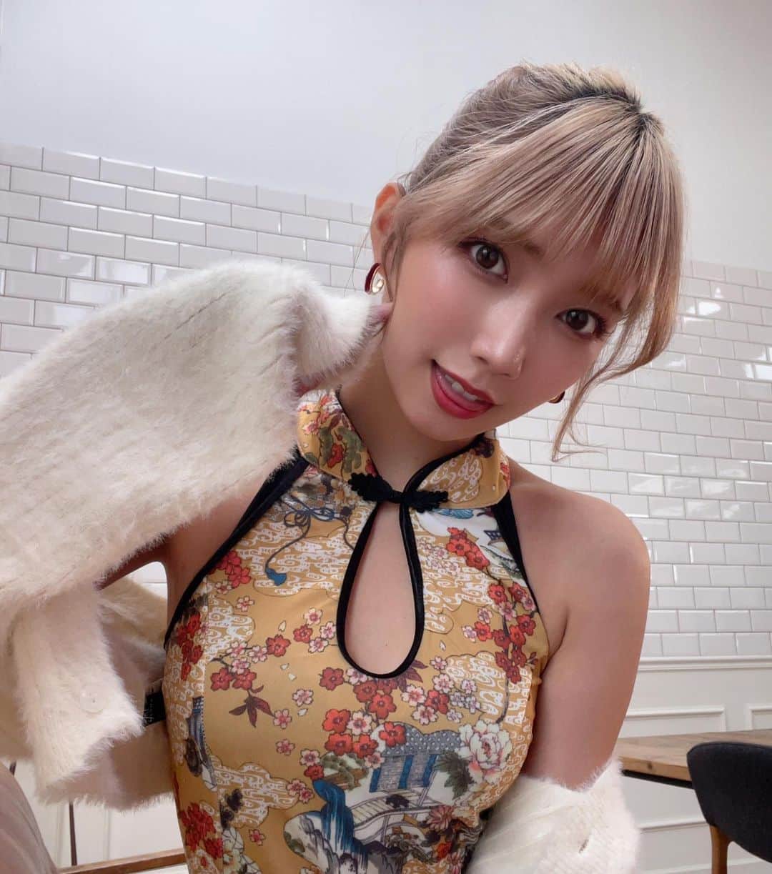 霜月めあのインスタグラム：「撮影会でした☀️次は年内ラスト！クリスマス撮影会🎄 こちらもソールドアウトありがとうございますっっ🥰 . めあめあ納めしてくださいね🙆‍♀️ . .  #霜月めあ #めあめあ #model #sexy #selfie #animegirl #셀카 #셀스타그램 #패션스타그램 #데일리 #asiangirl #cosplay #좋아　#instalove #follow #like #tokyo #ootd #style #photo #sexybody #love #맞팔 #tagsforlikes  #Japanesegirl #photooftheday #igers #instadaily #グラビア #日系穿搭」