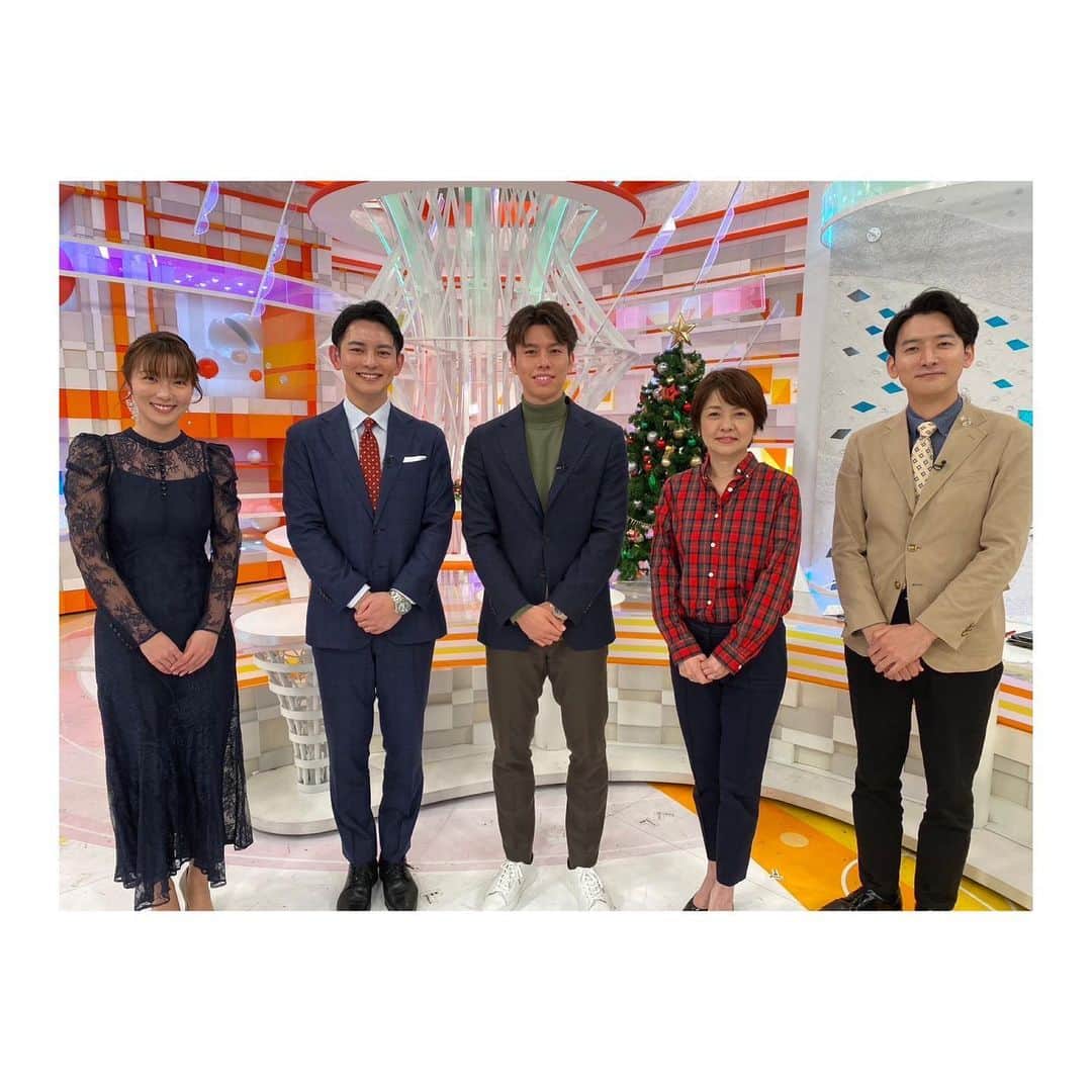 のインスタグラム：「♪  今朝のめざども豪華でした🥳  田中碧選手に来ていただき たくさんお話を伺いました！  ねほりはほり🤭  田中選手が尺管理までしてくださって キャスターの私たち、とても助けられました😳  ありがとうございました😊」